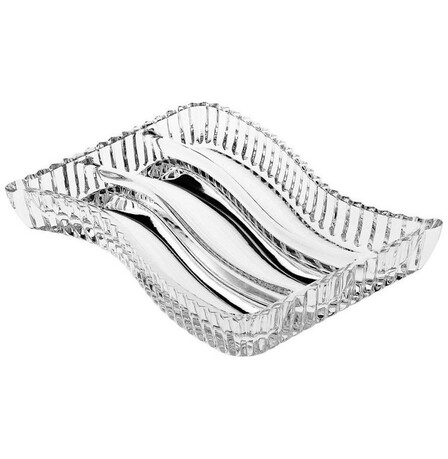    Trays, 18 