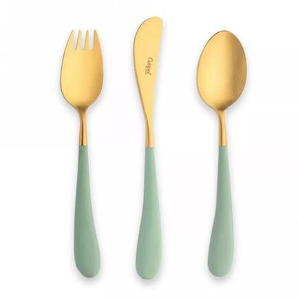    Alice Celadon Gold, 3 .