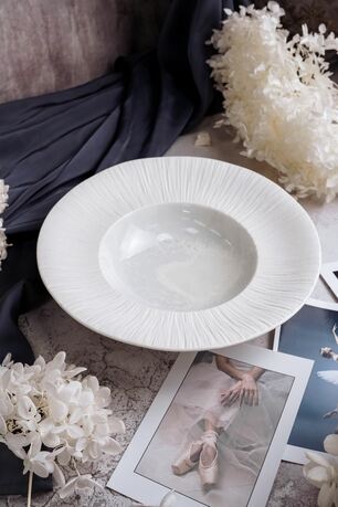 ������� ��� ����� Boletus (215 ��), 23.5�5.3 ��, �����