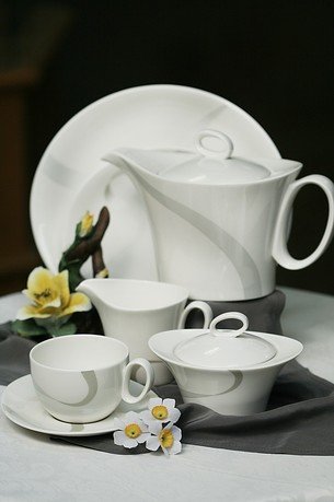 Сервиз чайный "Атласная лента" на 6 персон, 17 пр. 8938/17056 Royal Bone China