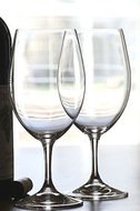 Riedel      Magnum (530 ), 2 .