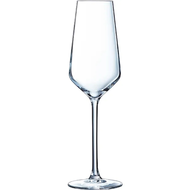 Chef&Sommelier      Distinction (230 ), 2 .