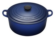 Le Creuset  , 26  (5.3) 